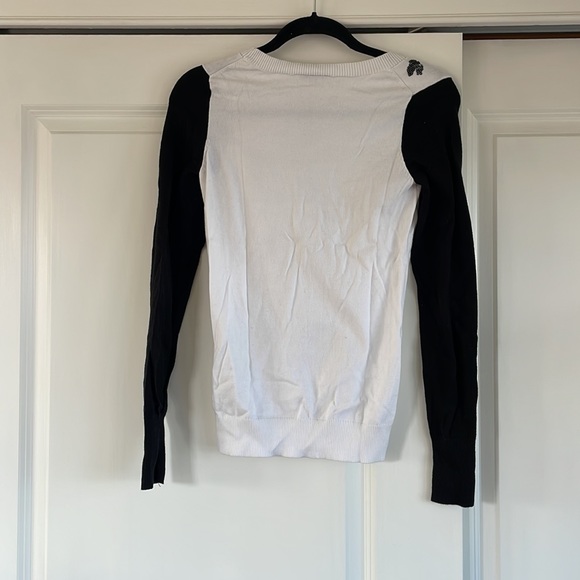 Leopard Print Sequin Sweater Woman's Express Size small petite - Picture 2 of 6